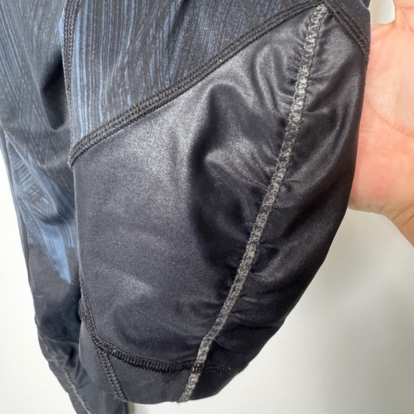 Lululemon Pace Queen Leggings Navy - Picture 9 of 13